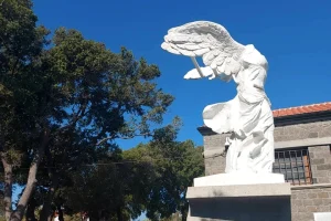 Η Νίκη της Σαμοθράκης